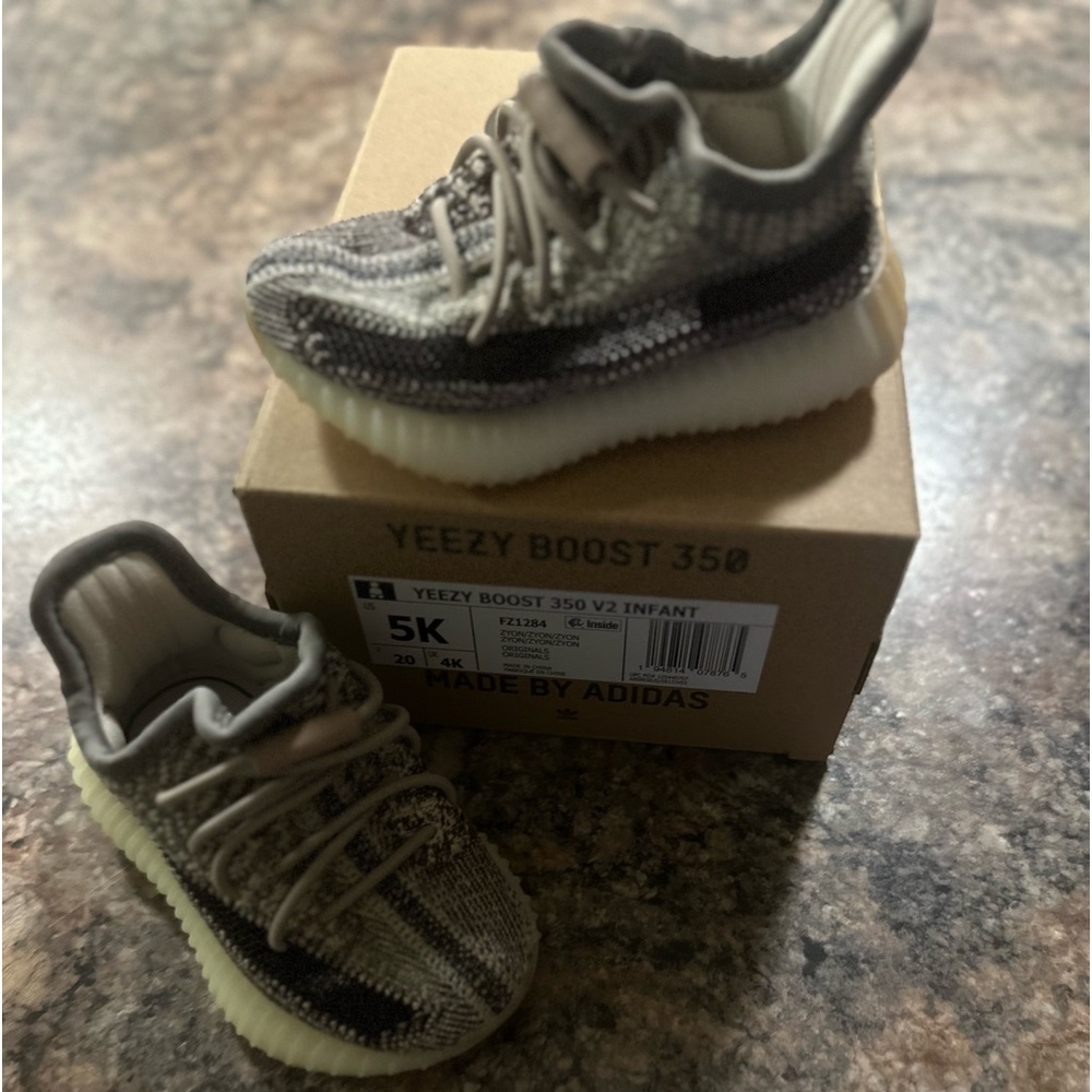 Infant Yeezy Boost 350 Zyon